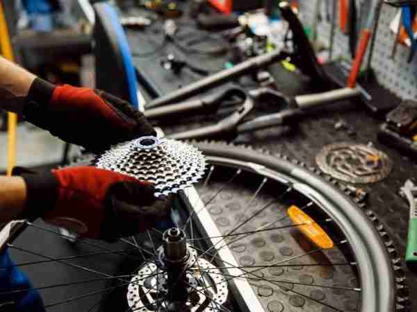 Bike-Repair-Shop-Adrian